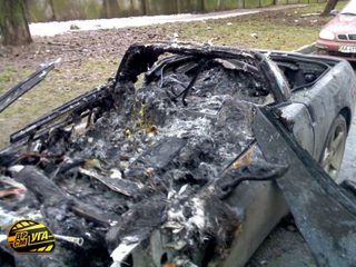 Illustration for article titled Decadent American Corvette Burned By Ukrainian Proletariat